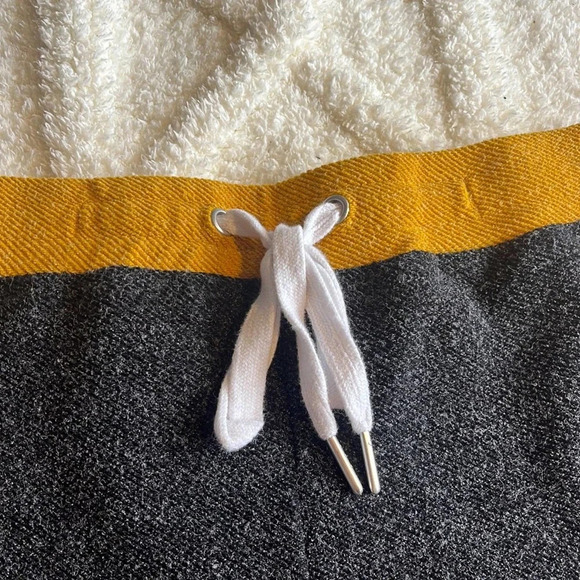 Off Duty Shorts Small - Picture 2 of 6